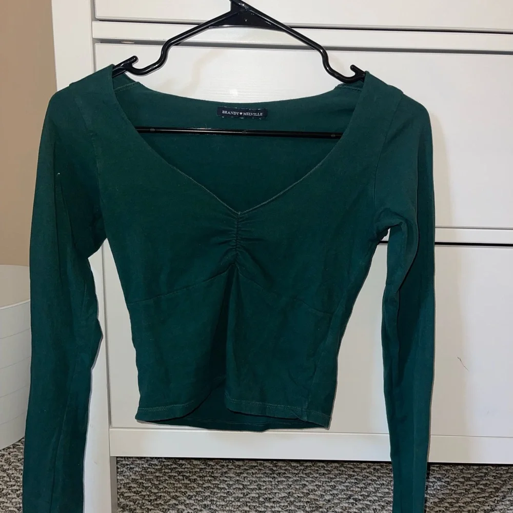 Brandy Melville long sleeve - Picture 1 of 2